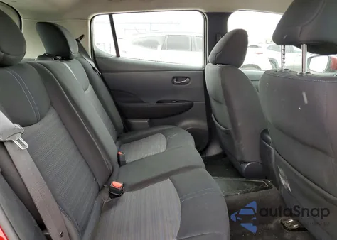 2018 Nissan Leaf S z USA, uszkodzony, nr VIN 1N4AZ1CP5JC306397